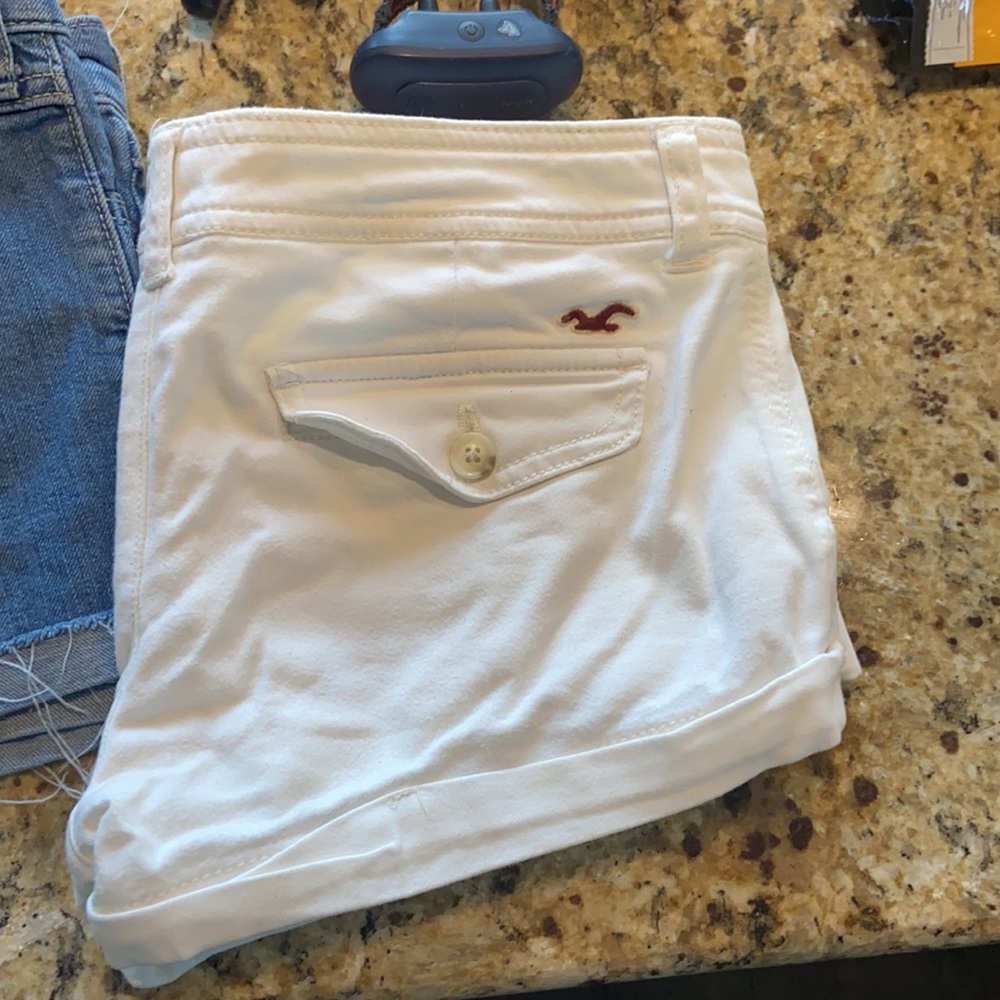 Hollister White Shorts Sz 3